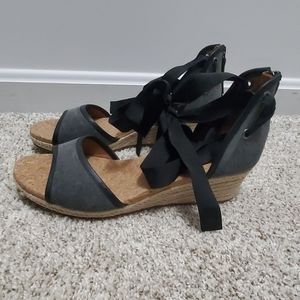 Ugg Wedges NWOT